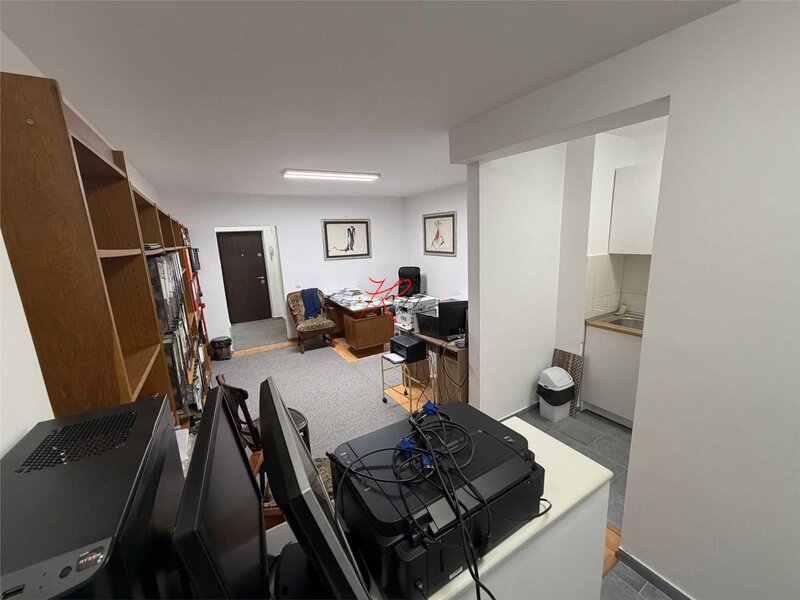 Tei vanzare garsoniera ideal investitie/ sediu firma